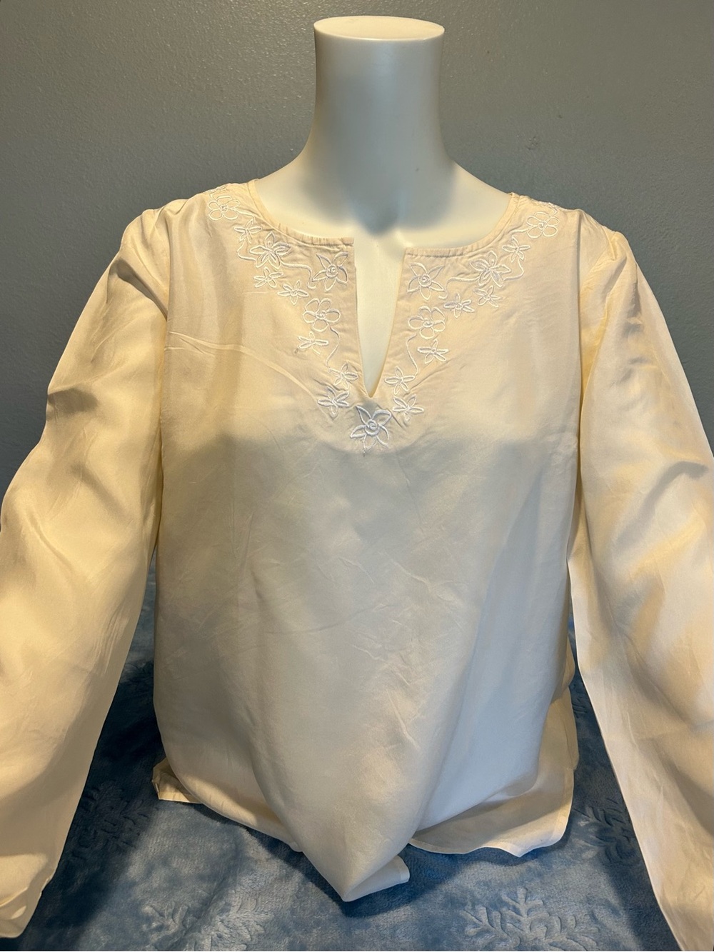 INC International Concepts 100% Silk Ivory Embroidered Blouse 4 M